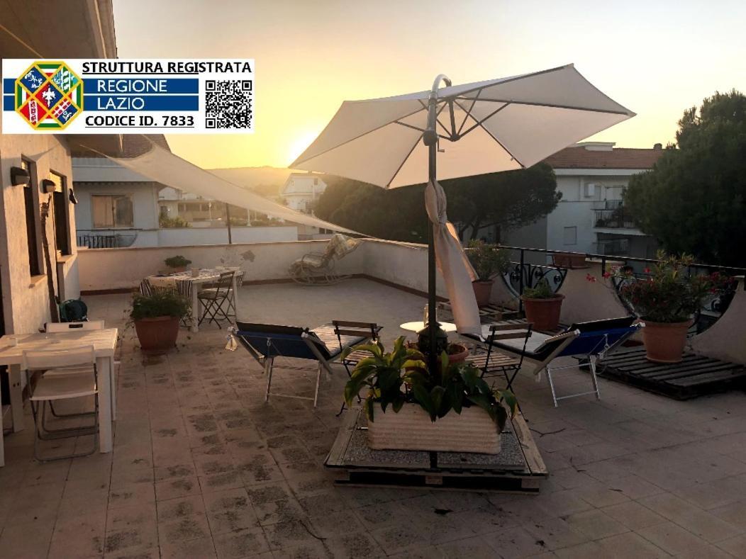 Attico Terramare - Beach & Maxi Terrace & Electricbbq Santa Marinella Buitenkant foto
